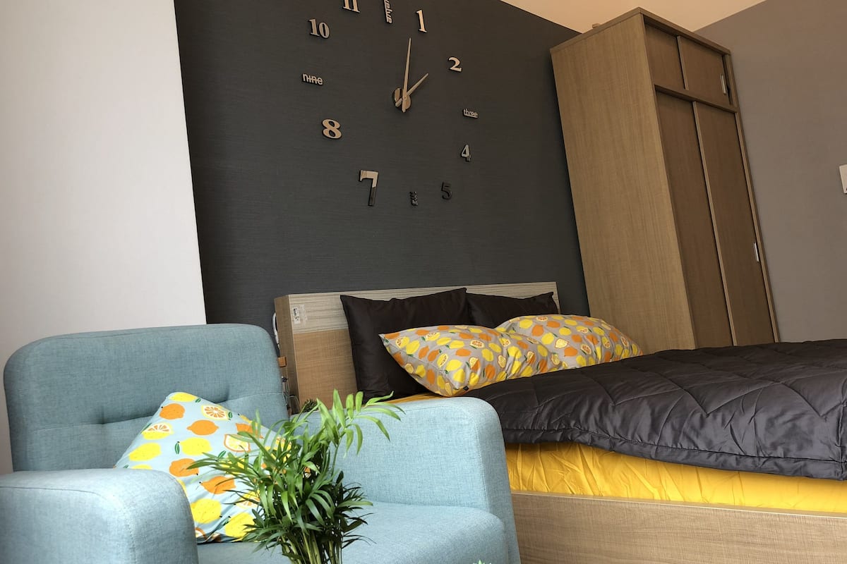 Deluxe-Studiosuite, Poolzugang, Stadtblick