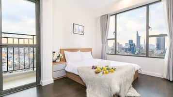 Deluxe Apartment, 3 Bedrooms, Pool Access, River View | In-room safe, desk, iron/ironing board, bed sheets