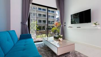 Tropical Plantation Suite | Premium bedding, pillow-top beds, minibar, in-room safe