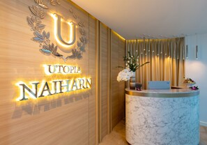 Behandlingsrum för par, kroppsbehandlingar, aromaterapi och djupmassage