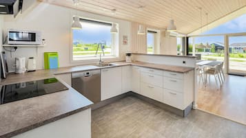 Kühlschrank, Ofen, Herdplatte, Geschirrspüler