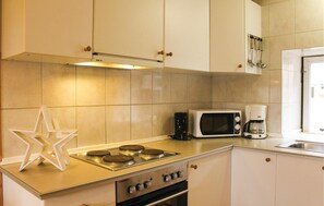 Refrigerador, microondas, parrilla de estufa y lavavajillas 