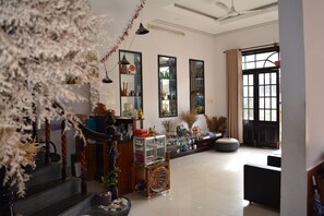 Interior - Little Home Hostel Nha Trang (Nha Trang)