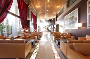 ロビーラウンジ