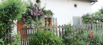 large house in the countryside ideal for a family reunion 