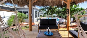 Perfekt Beach House! Stort 3/2 m / oppvarmet basseng, dekket Lanai og 2M fra stranden