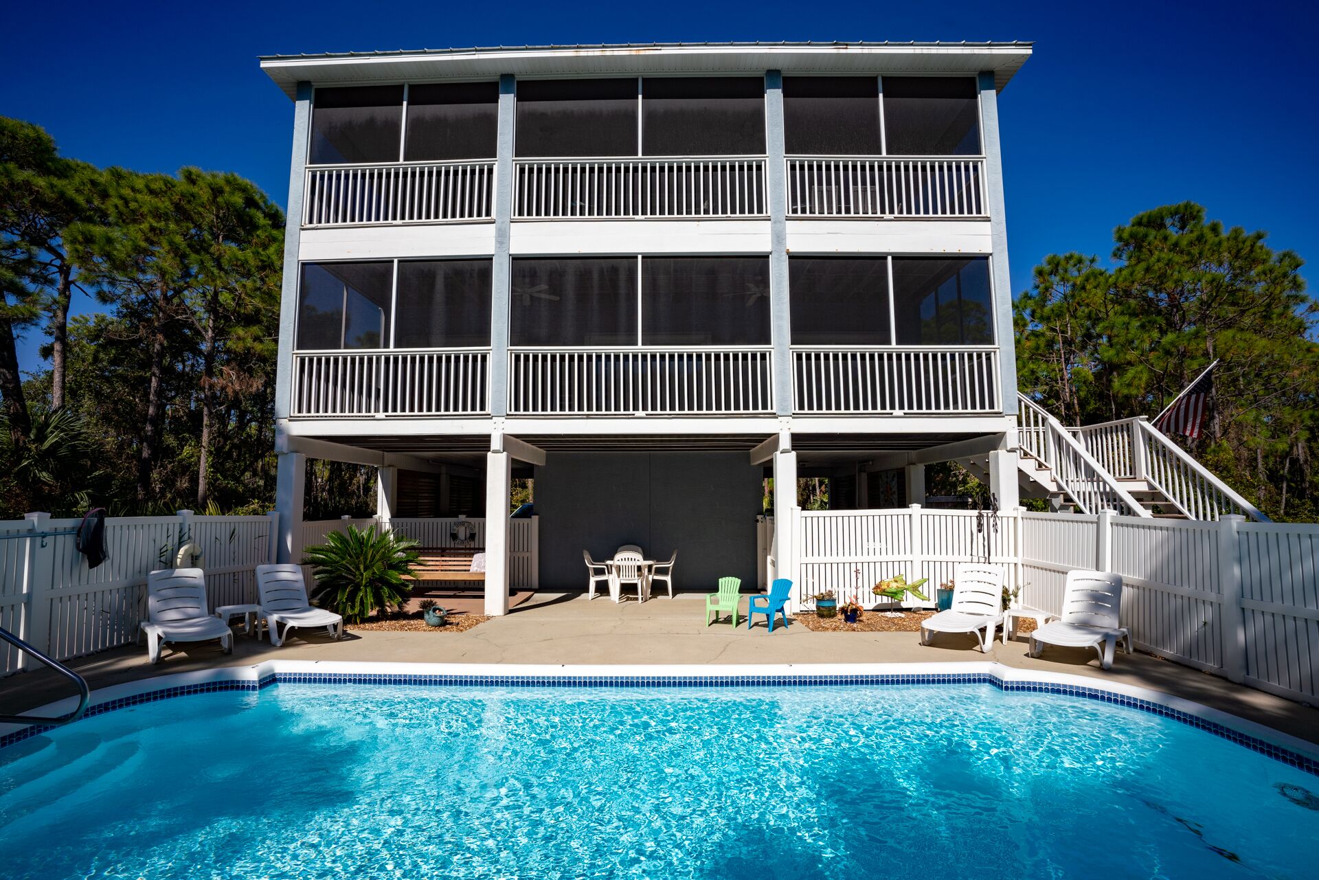 Happy Ours, 3BR/3BA, Private Swimming Pool, Easy Walk to Beach & Clubhouse!