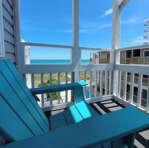 OceanThyme @ Windsong, Ocean Front Newly Remodeled and Decorated