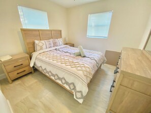 2 bedrooms, iron/ironing board, WiFi, bed sheets