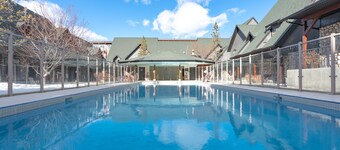 Mystic Springs Chalets - year round pool, hot tub, AC