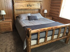 2 slaapkamers, een strijkplank/strijkijzer, wifi, beddengoed