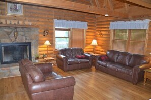 TV, fireplace, DVD player, books