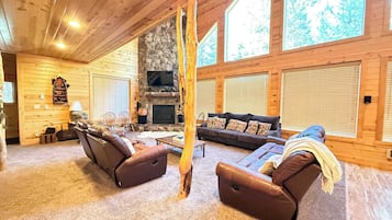 Flat-screen TV, fireplace, offices
