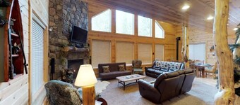 22 MI to YNP | Firepit & Patio | Spacious Lodge