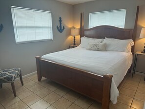 3 habitaciones, tabla de planchar con plancha, cuna de viaje y wifi 