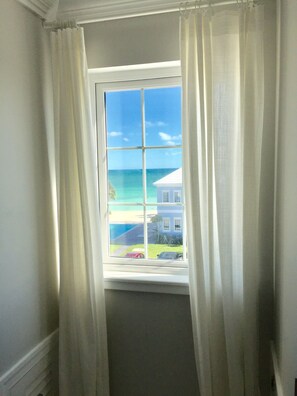 Interior - Great place, reviews talk by themselves!! (Nassau)