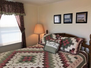 4 bedrooms, iron/ironing board, travel crib, free WiFi