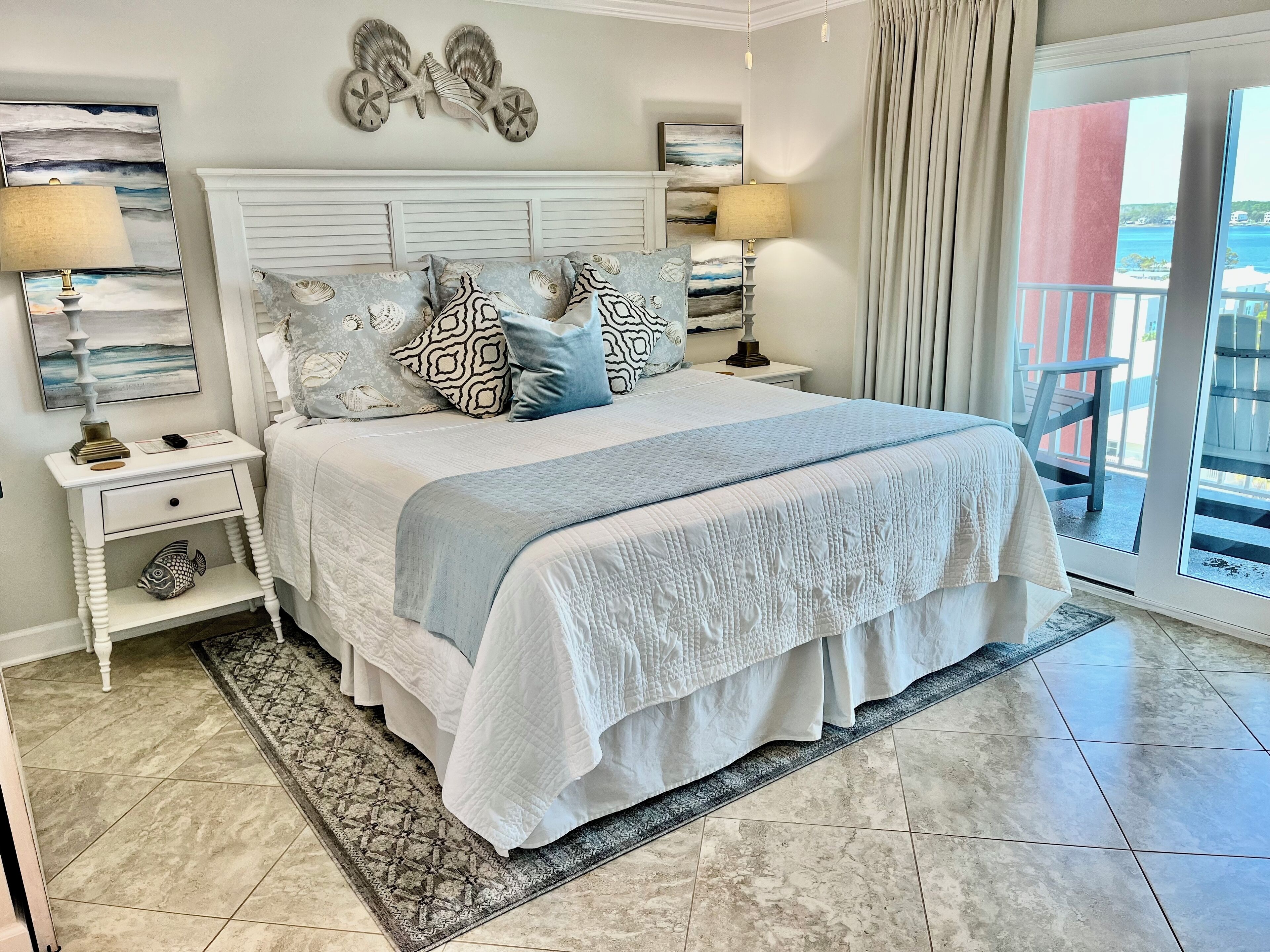 2 室のベッドルーム、アイロン / アイロン台、WiFi (無料)、ベッドシーツ