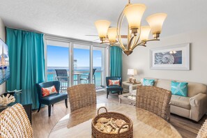 Fernseher, DVD-Player, Videothek, Stereoanlage