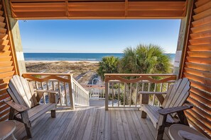 Property grounds - Pet Friendly, 3BR/3BA, Easy Walking Distance to Shops (St. George Island)