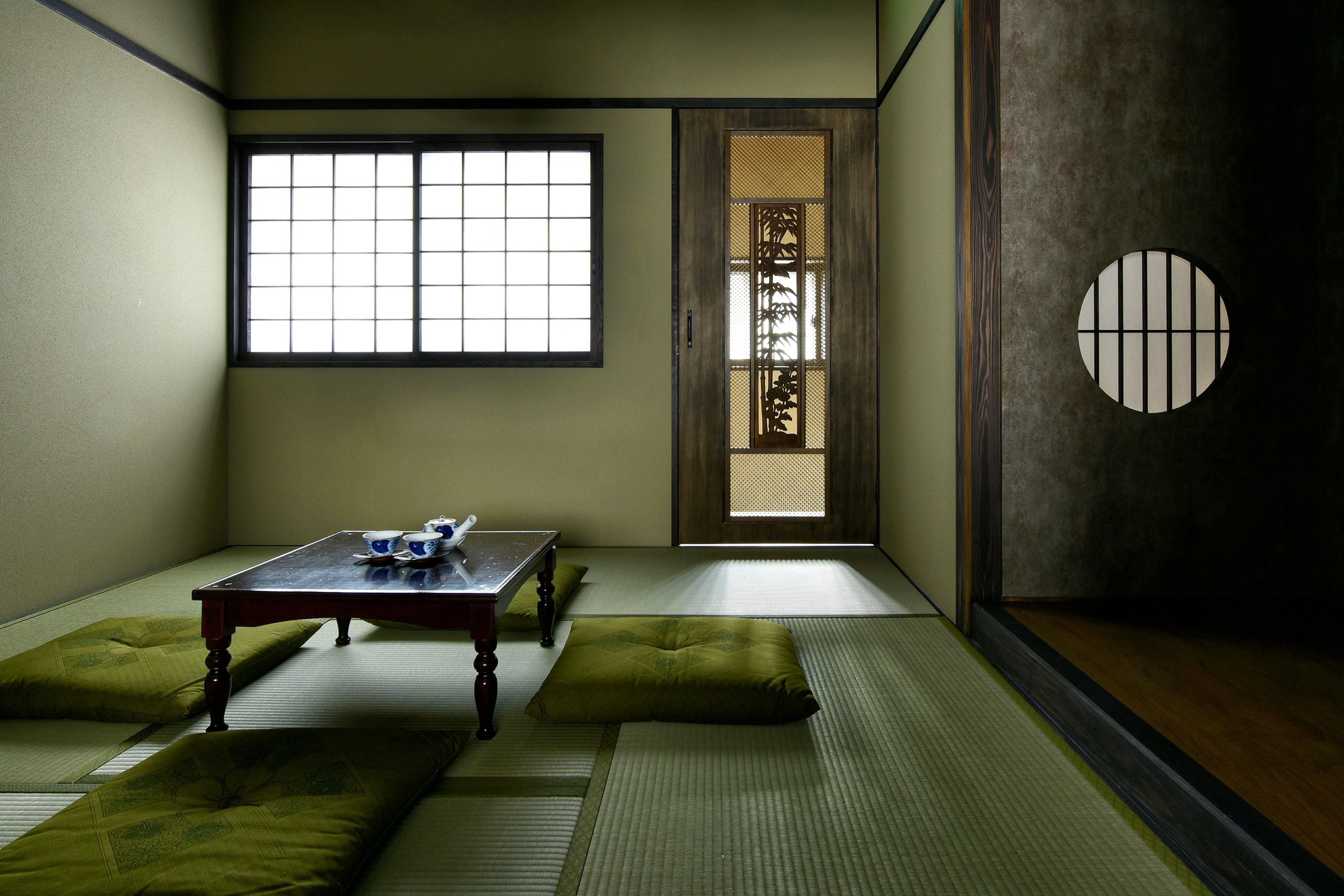 豪華套房 (WEST) | 2 間臥室、書桌、免費無線上網、床單