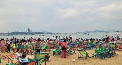 Trio Gems Condo Beach