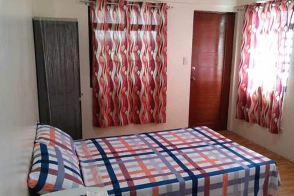 Budget Studio Unit in Makati