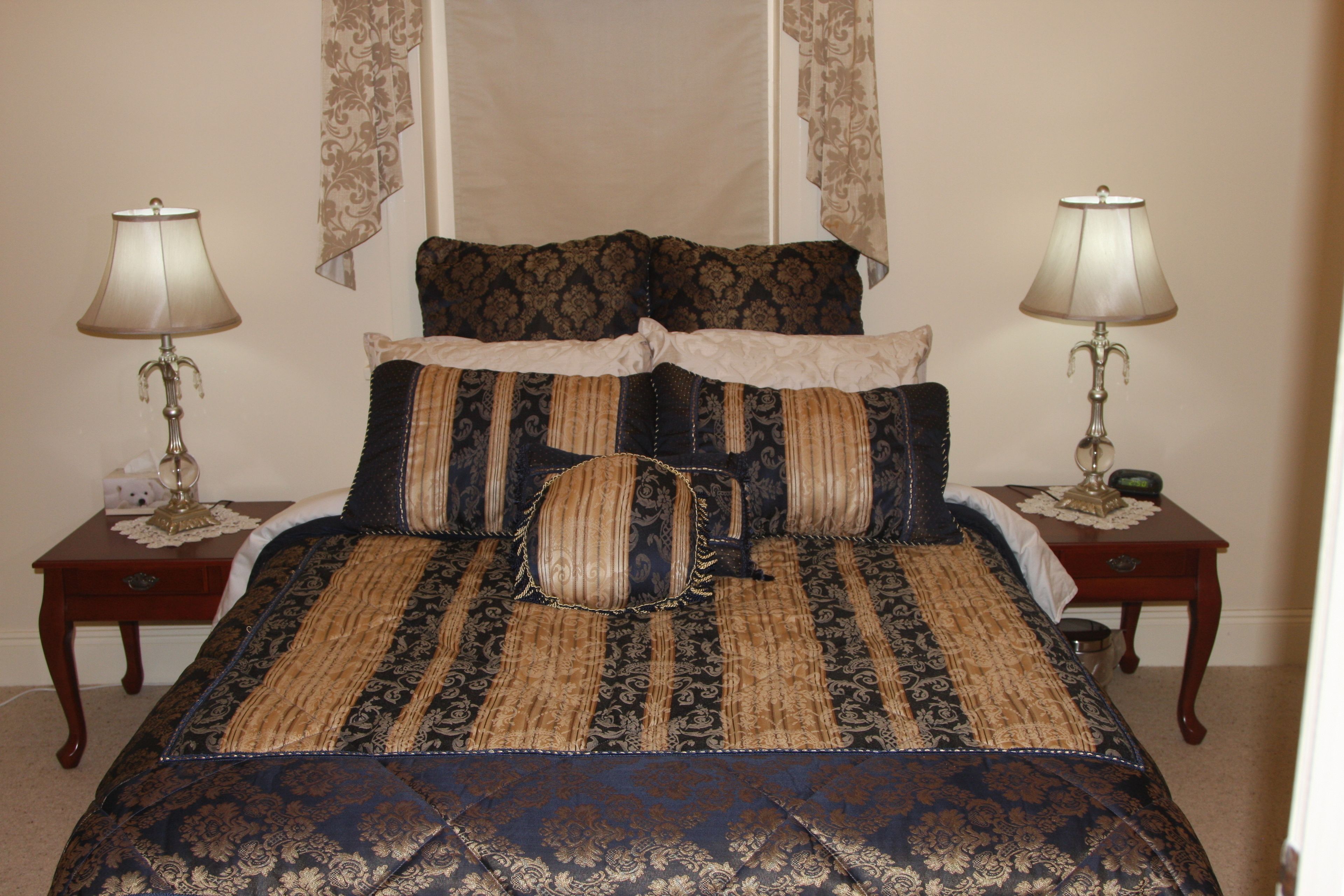 Panoramic Bungalow, 4 Bedrooms, Vineyard View, Garden Area | 4 bedrooms, desk, soundproofing, iron/ironing board