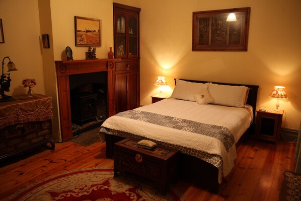 Basic Cottage, 2 Bedrooms, Hill View, Garden Area