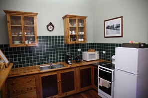 Superior Apartment, 1 Queen Bed, Terrace | Private kitchen