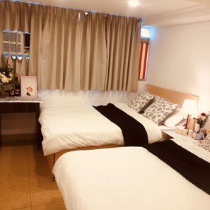 Room - Tong Luo Wan Hostel (Hong Kong)