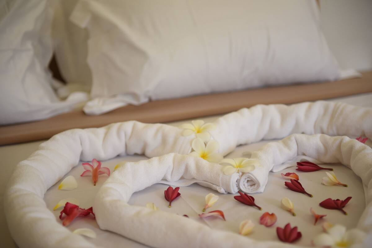 Standard Double Room | Minibar, in-room safe, desk, soundproofing