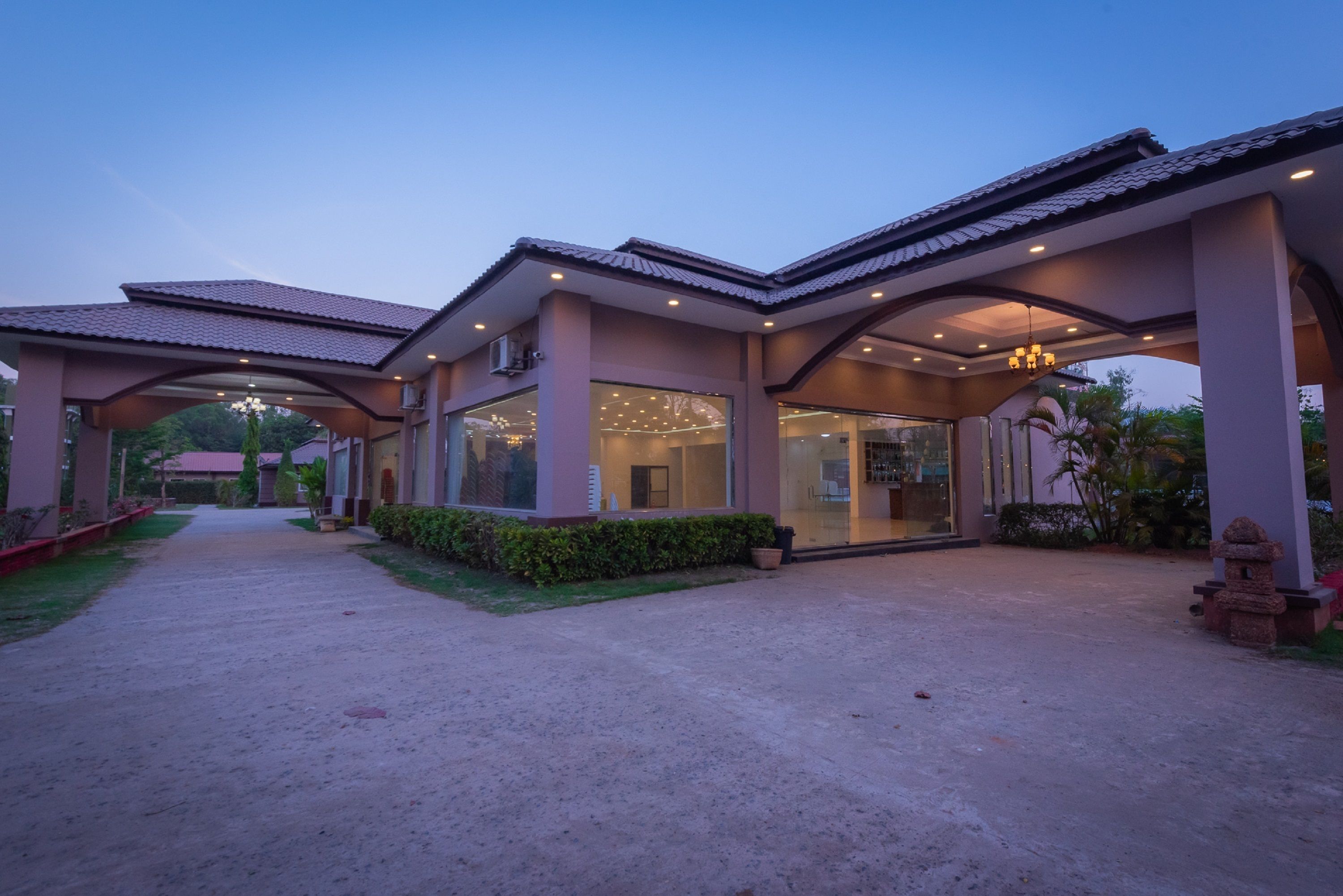 Front of property - evening/night