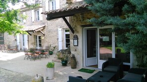 Comfort House, Private Bathroom, Courtyard View (Mas piscine ,boulodrome) | Property entrance
