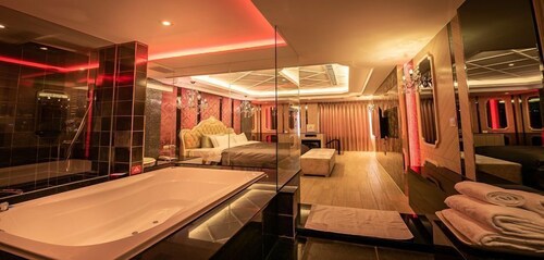 Shui Yue Boutique Motel