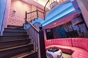 Deluxe Double Room, 1 Double Bed, Non Smoking, Bathtub | Down comforters, pillowtop beds, free minibar, individually decorated