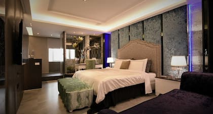 Shui Yue Boutique Motel