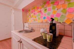 Petit déjeuner en libre-service compris tous les jours