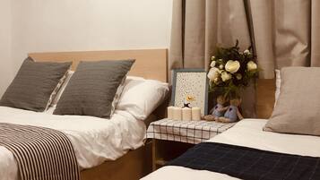 Iron/ironing board, free WiFi, bed sheets