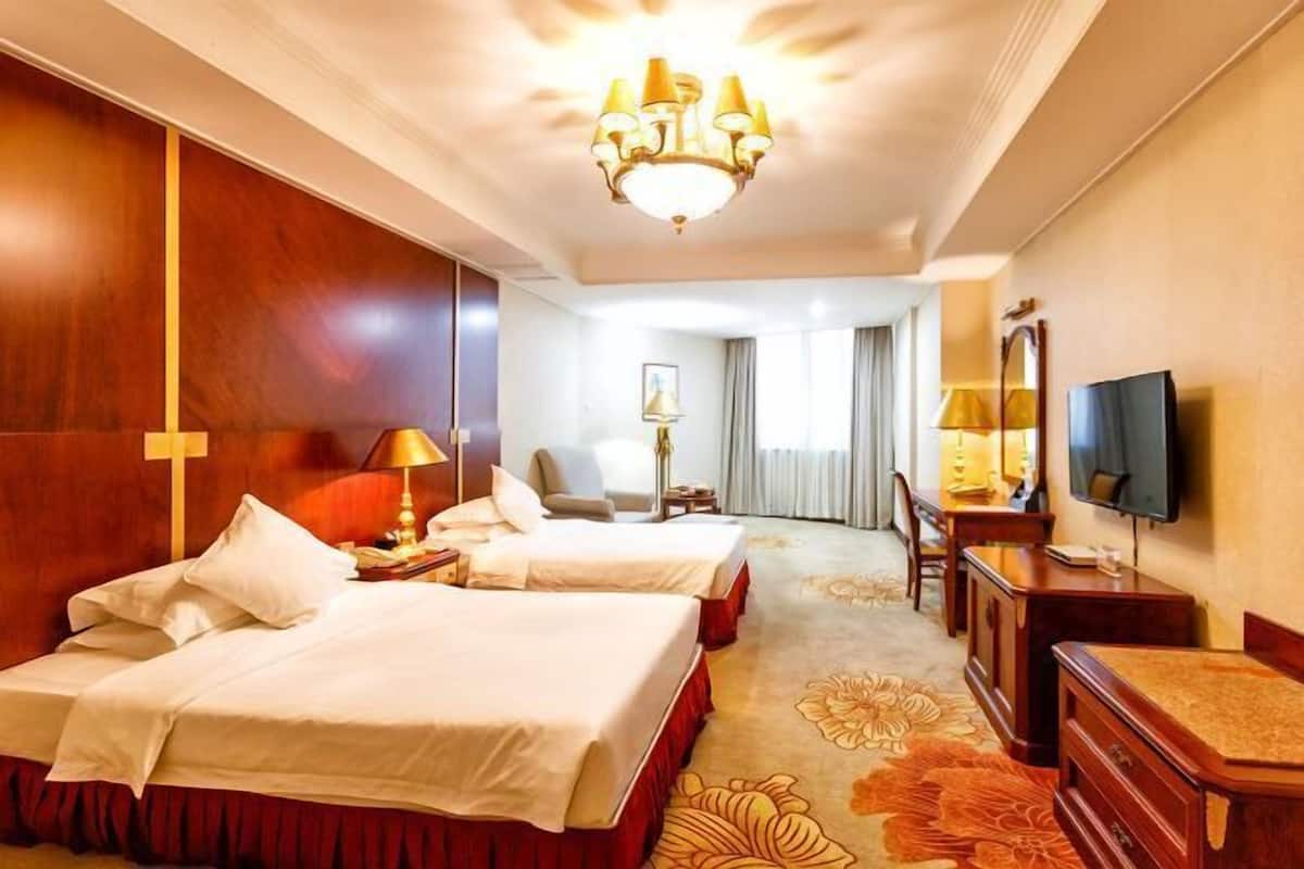 Minibar, két bảo mật tại phòng, bàn, màn/rèm cản sáng 