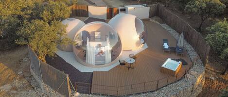 Suite Deluxe - Luna privada con vistas panorámicas al cielo y jacuzzi | Frigobar, Wi-Fi de cortesia, roupa de cama