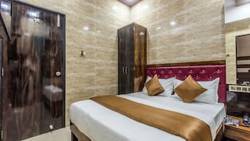 Deluxe Double Room Single Use, 1 Bedroom, Private Bathroom | Premium bedding, rollaway beds, free WiFi