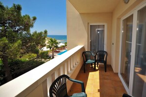 Suíte, 3 quartos, vista parcial para o mar | Vista do quarto