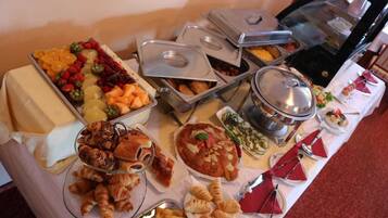 Colazione a buffet inclusa, servita tutte le mattine