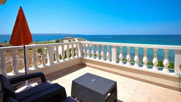 Panoramic Suite, 1 Bedroom, Sea View | Terrace/patio