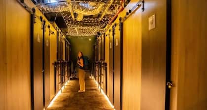 Cinema Hostel Jerusalem