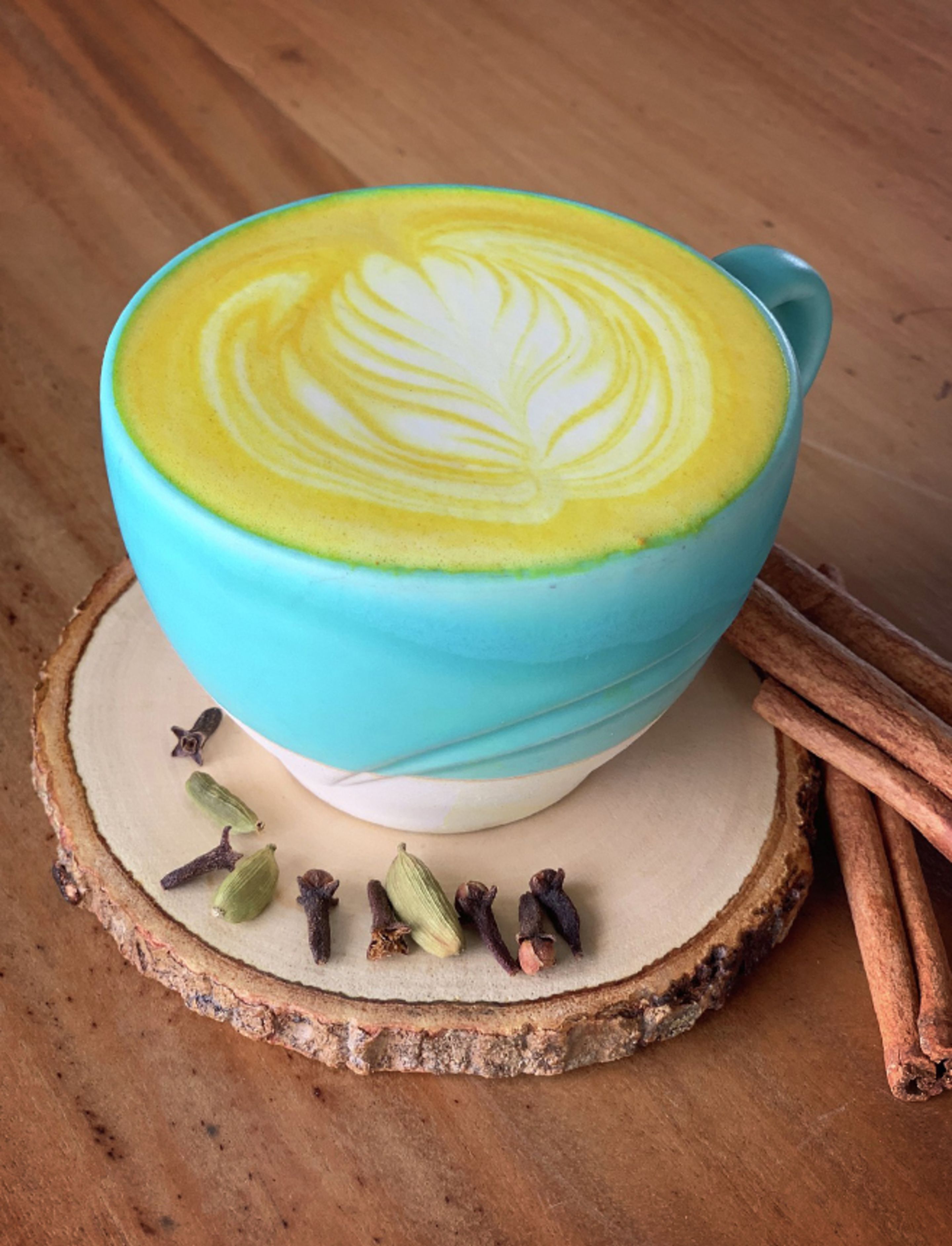 breakfast, lunch, dinner served; mediterranean cuisine, sea views