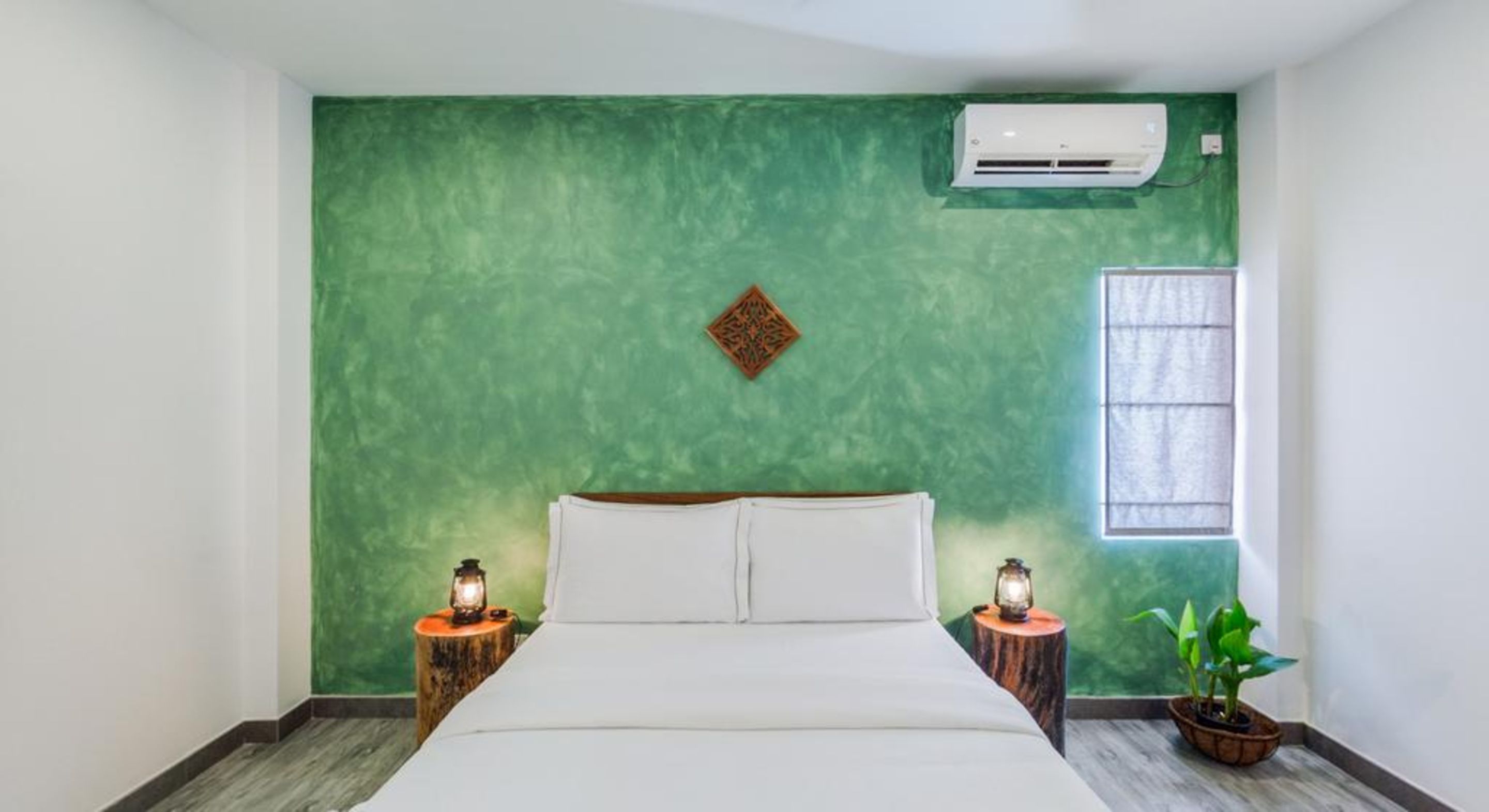 premium bedding, iron/ironing board, bed sheets