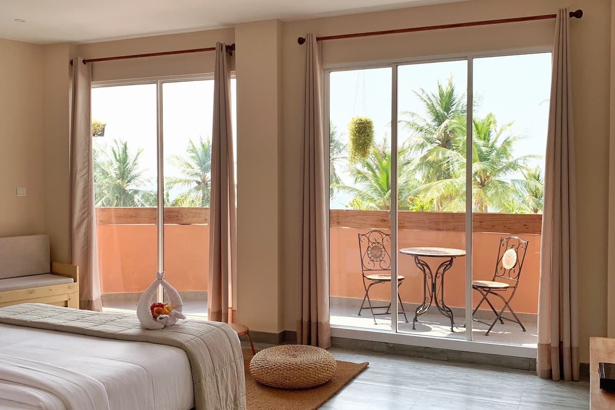 premium bedding, iron/ironing board, bed sheets