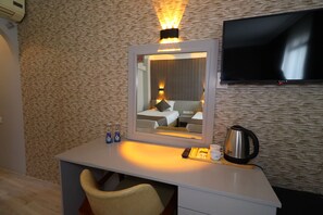 Standard Room | Premium bedding, in-room safe, laptop workspace, soundproofing - Artan Hotel (Isparta)